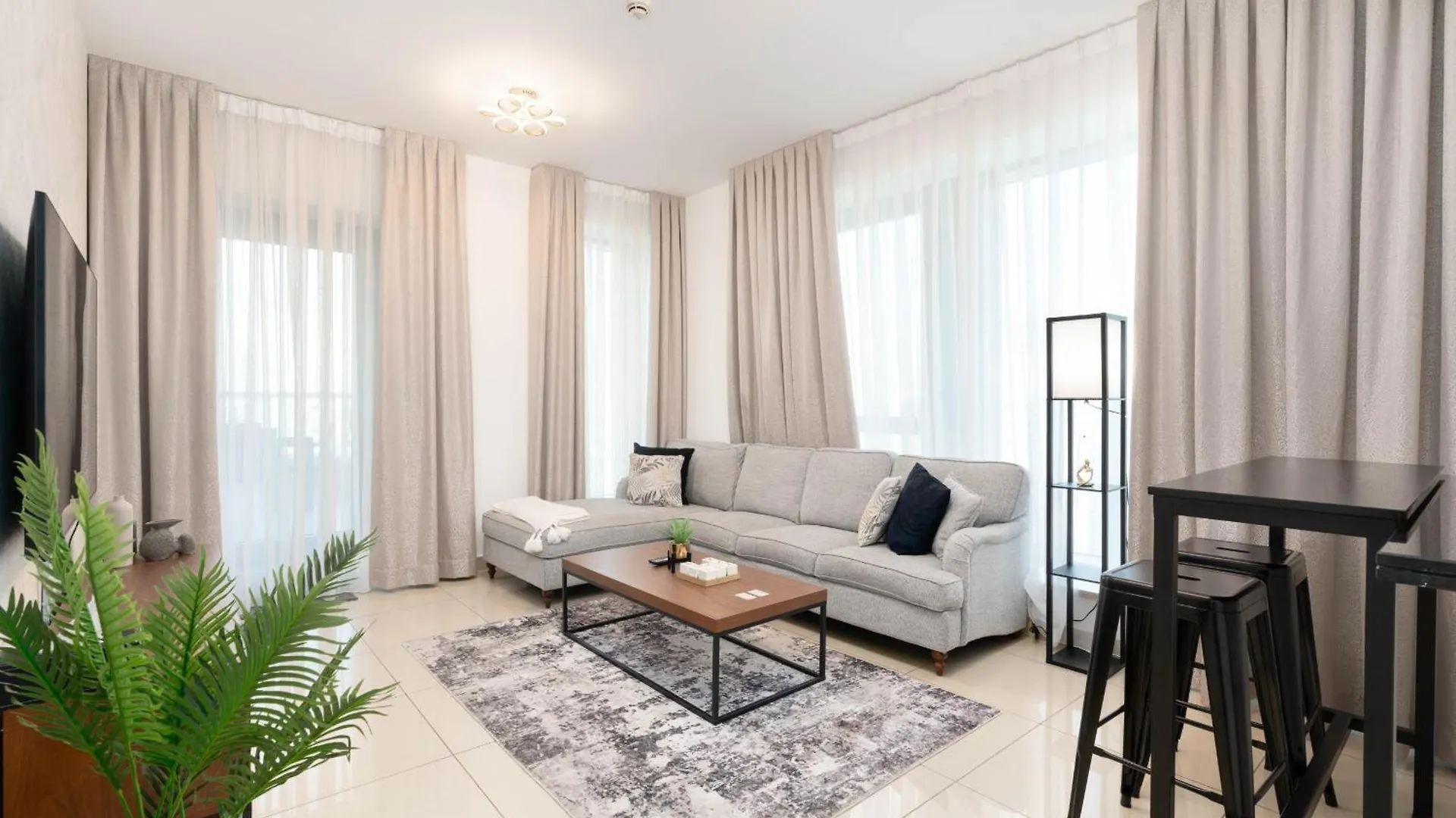 Luxury 2Br Downtown Apt With Burj & Fountain Views Dubai