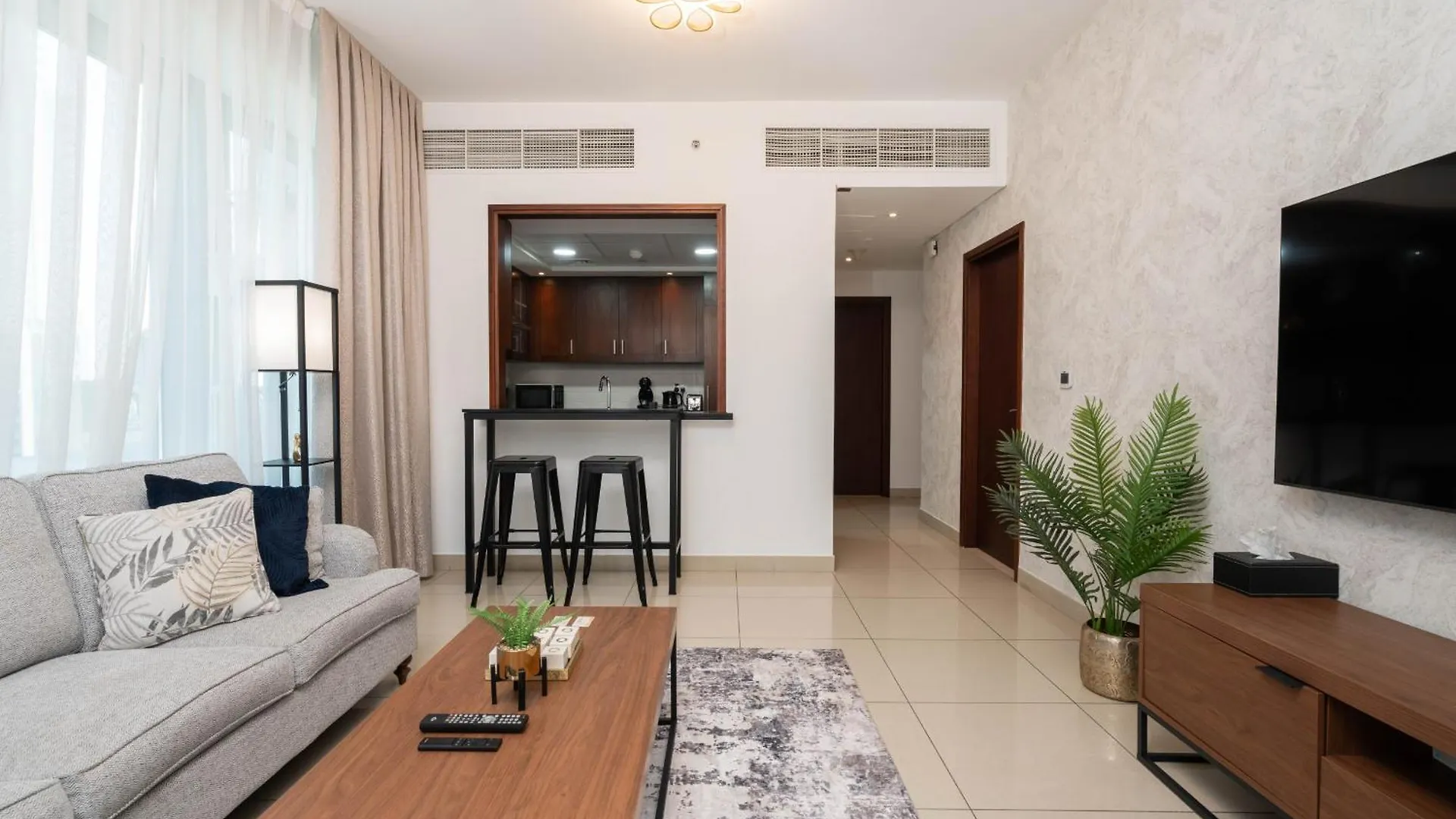 Apartment Luxury 2Br Downtown Apt With Burj & Fountain Views Dubai